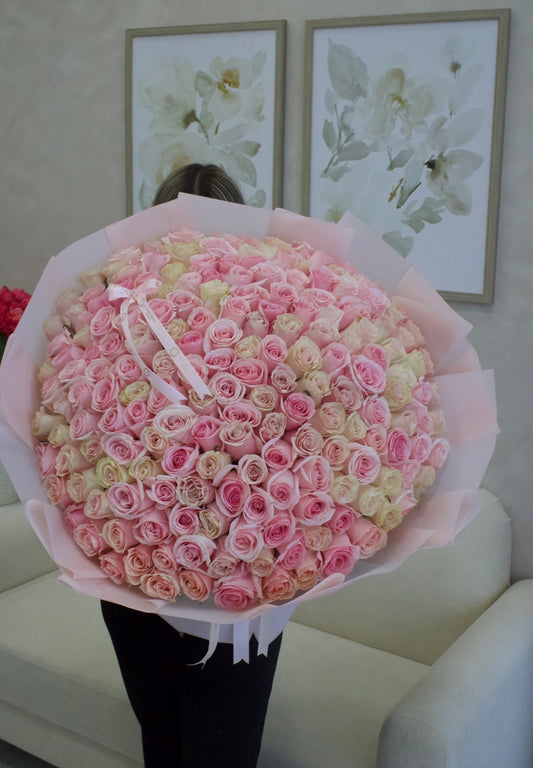 200 Pink Roses