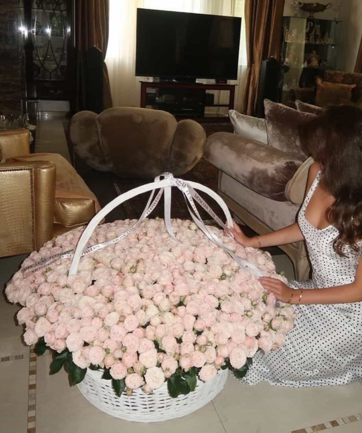 Pink Amour Luxury basket